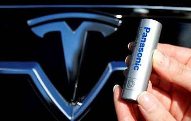 Panasonic обещает увеличить ёмкость тяговых батарей Tesla на 20 % за пять лет